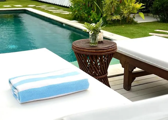 ベッド・アンド・ブレックファスト Rest, Play, Explore, Work, Transform At White Bali Piramidas - Monthly *