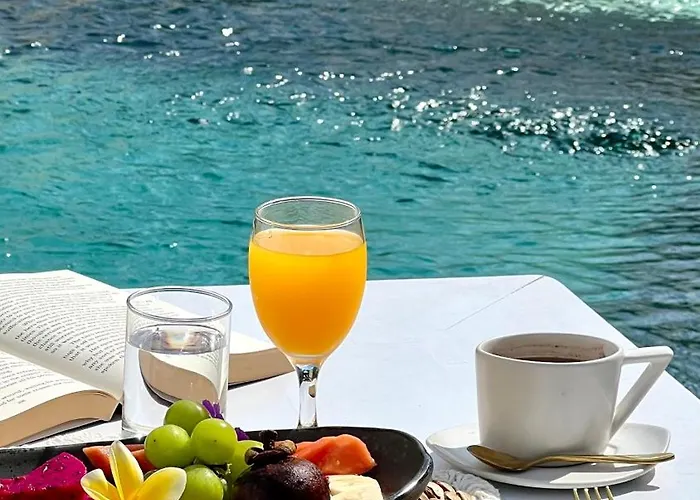 Rest, Play, Explore, Work, Transform At White Bali Piramidas - Monthly * Kapal