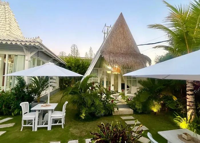 Rest, Play, Explore, Work, Transform At White Bali Piramidas - Monthly ベッド・アンド・ブレックファスト
