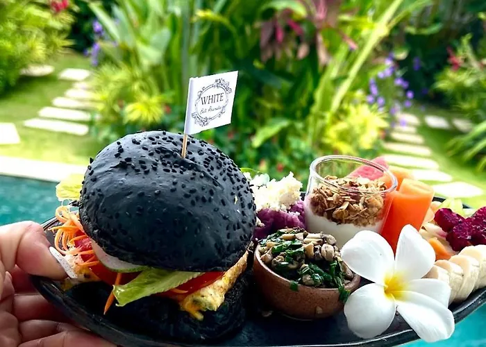 Rest, Play, Explore, Work, Transform At White Bali Piramidas - Monthly ベッド・アンド・ブレックファスト Kapal
