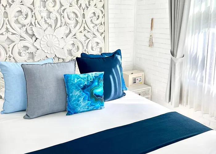Rest, Play, Explore, Work, Transform At White Bali Piramidas - Monthly ベッド・アンド・ブレックファスト
