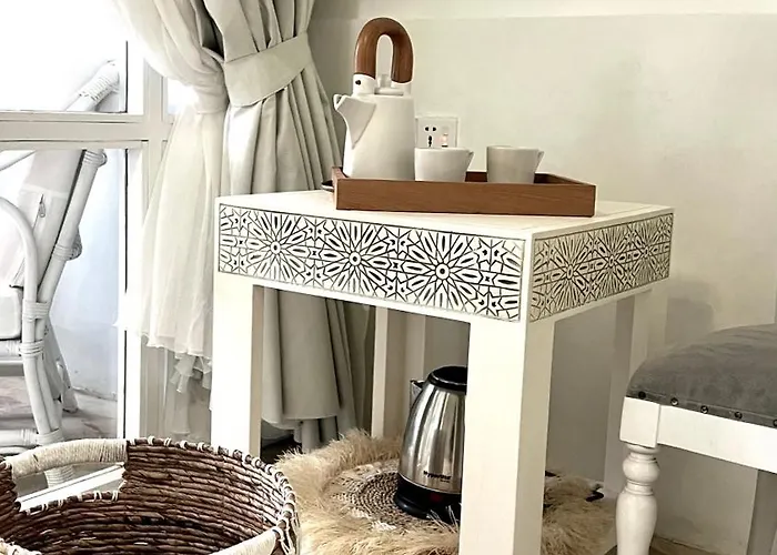ベッド・アンド・ブレックファスト Rest, Play, Explore, Work, Transform At White Bali Piramidas - Monthly *