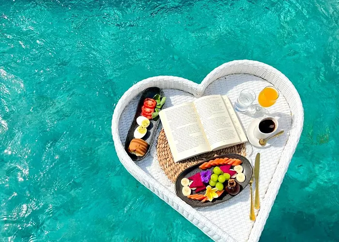 ベッド・アンド・ブレックファスト Rest, Play, Explore, Work, Transform At White Bali Piramidas - Monthly Kapal